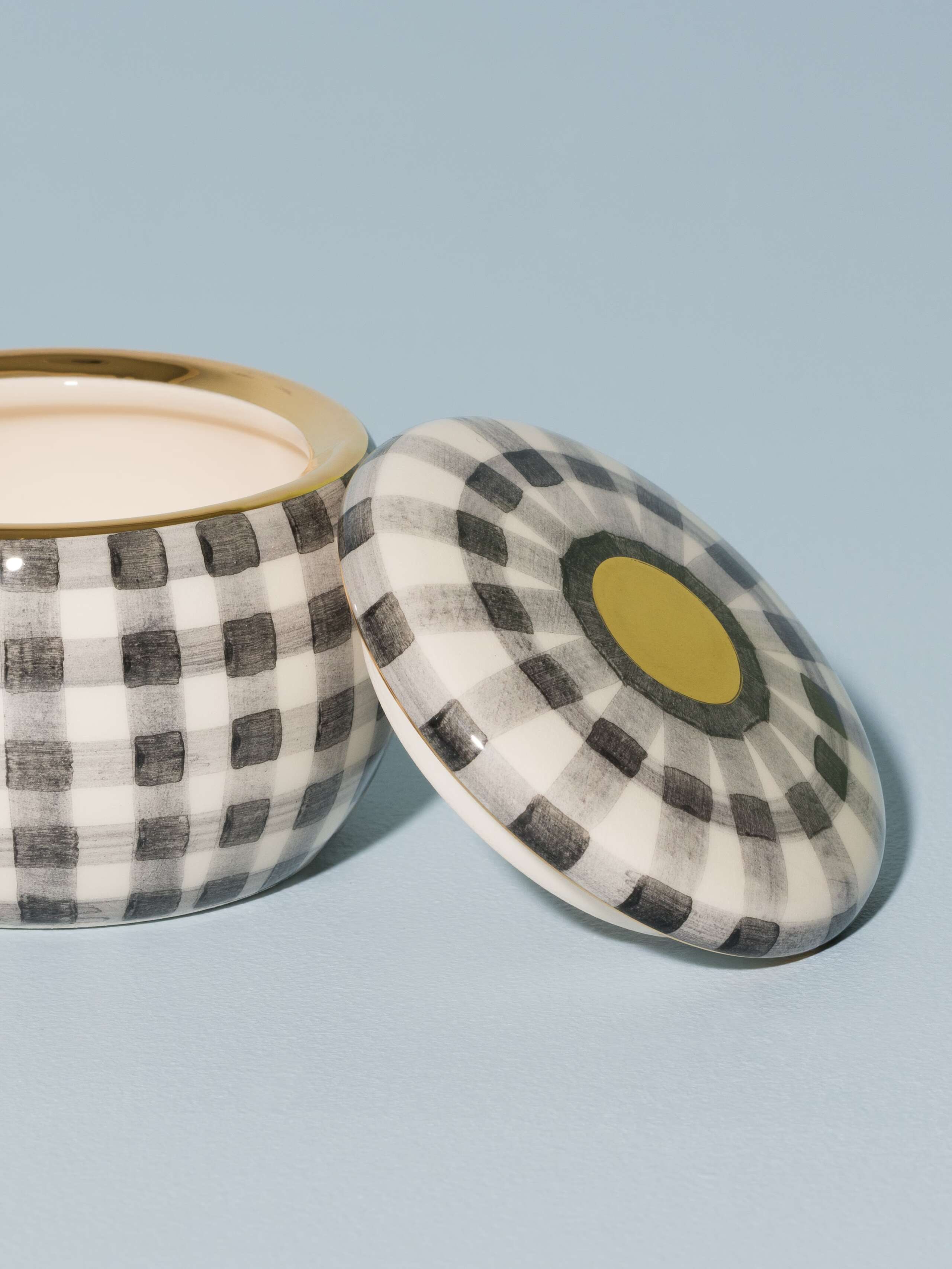 Picture of a cute small sugar bowl featuring a nice black vichy check pattern