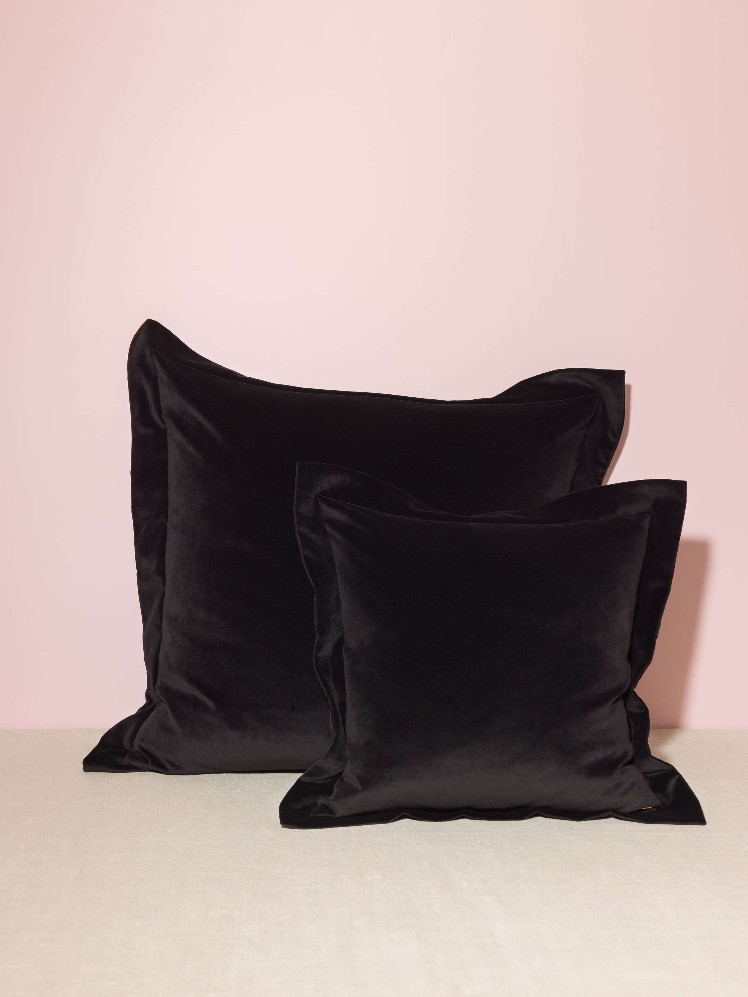 Picture of a beautiful pillow cover made of black cotton velvet