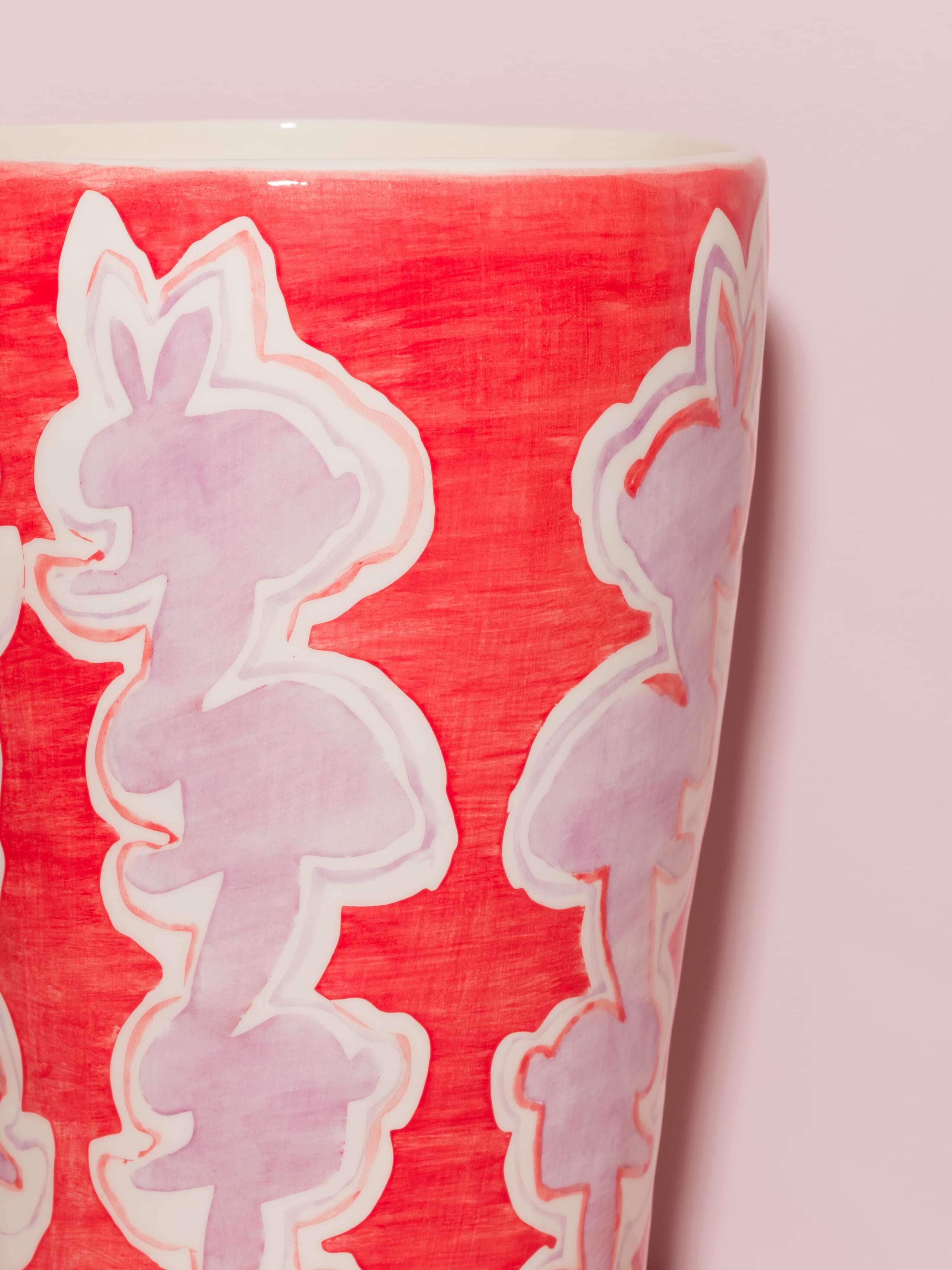 Picture of a detail of a colourful hand painted vase