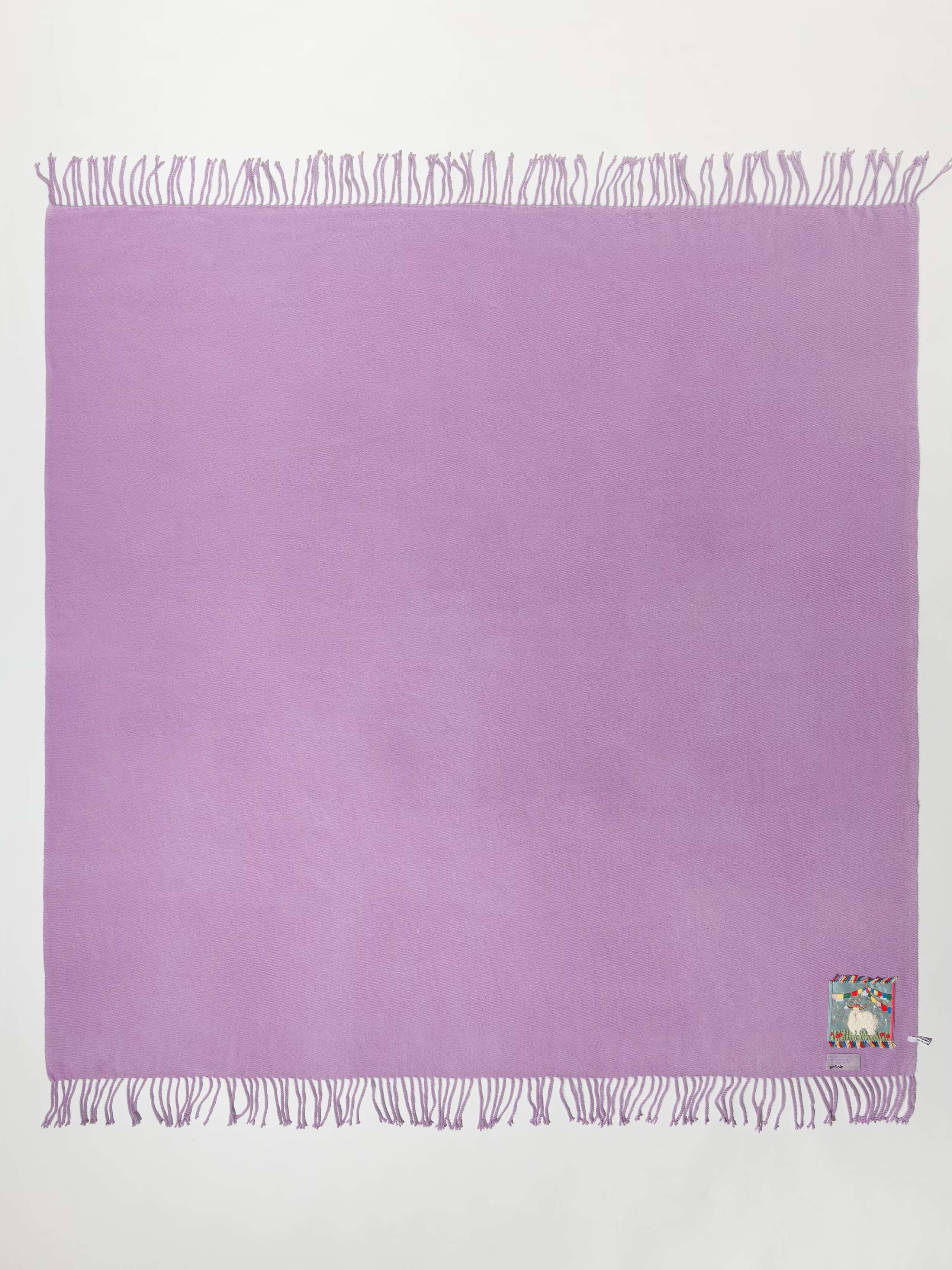 Picture of a warm light purple cashmere stole