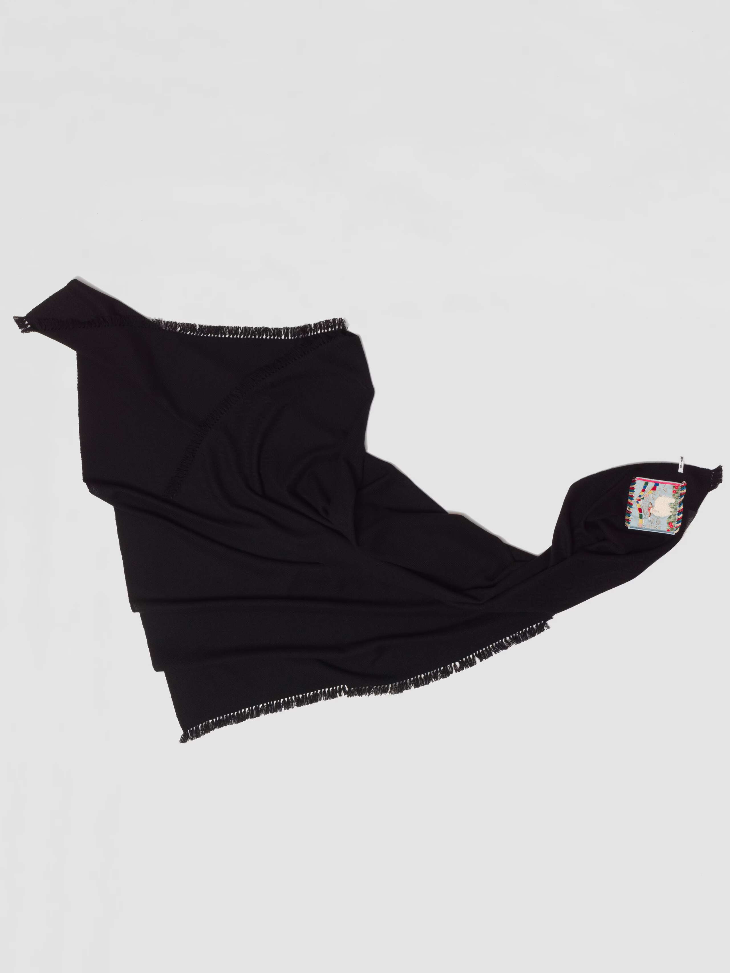 Picture of a black cashmere stole